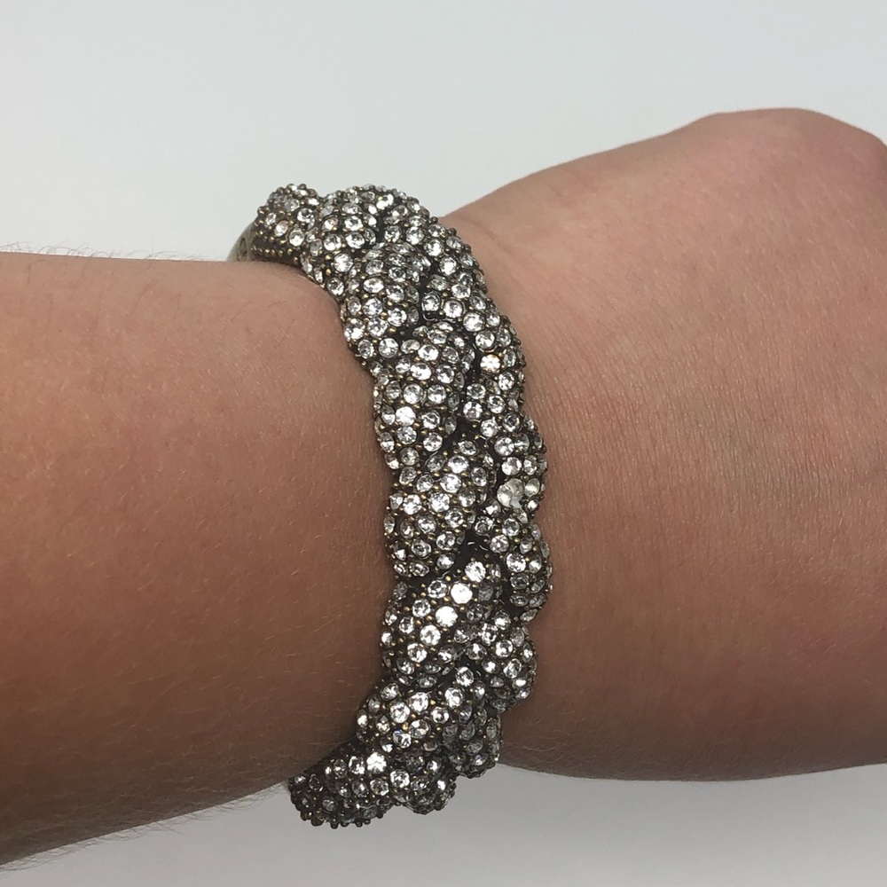 ✅ Gorgeous Sparkling Bracelet
